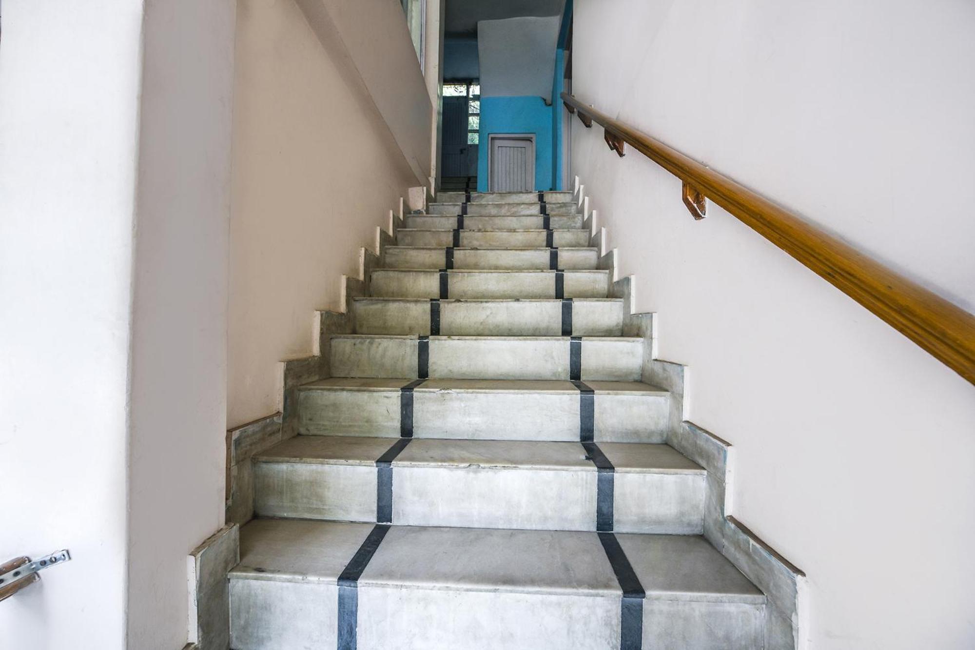 מנאלי Fabhotel Beas Valley מראה חיצוני תמונה